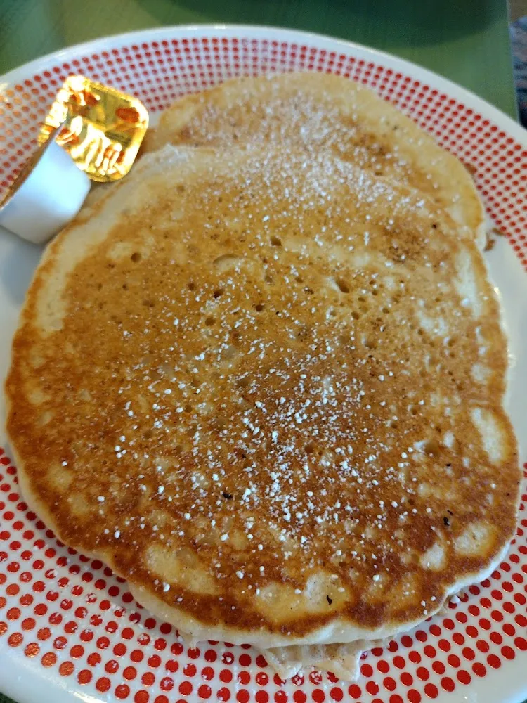 3 Piece Buttermilk Pancakes